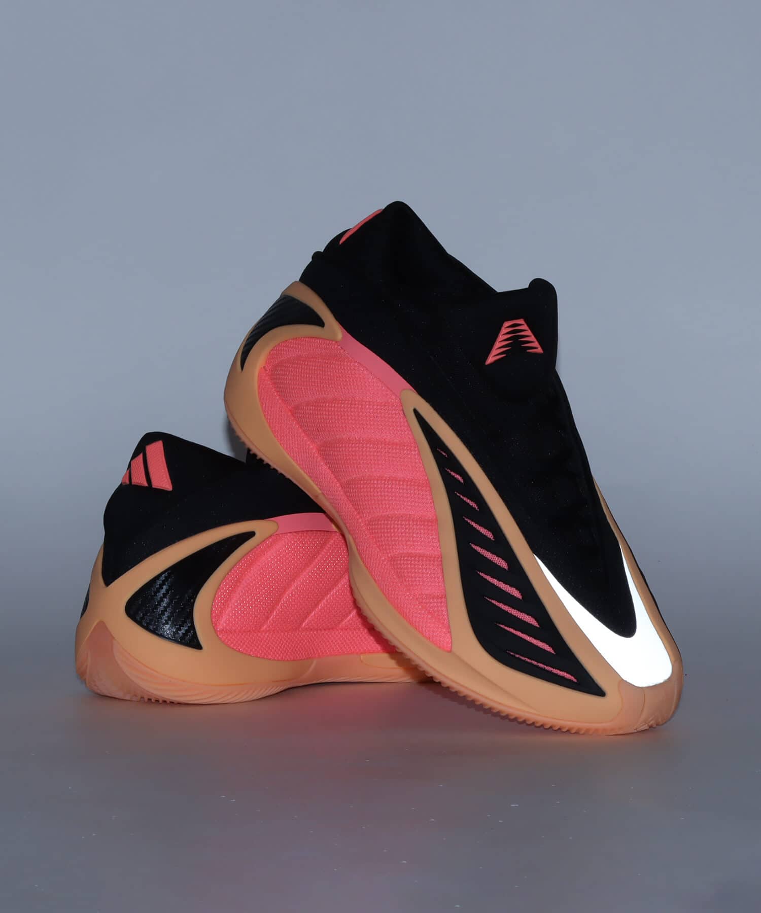 adidas ANTHONY EDWARDS 2 ACIORA/CBLACK/ACIREDの画像