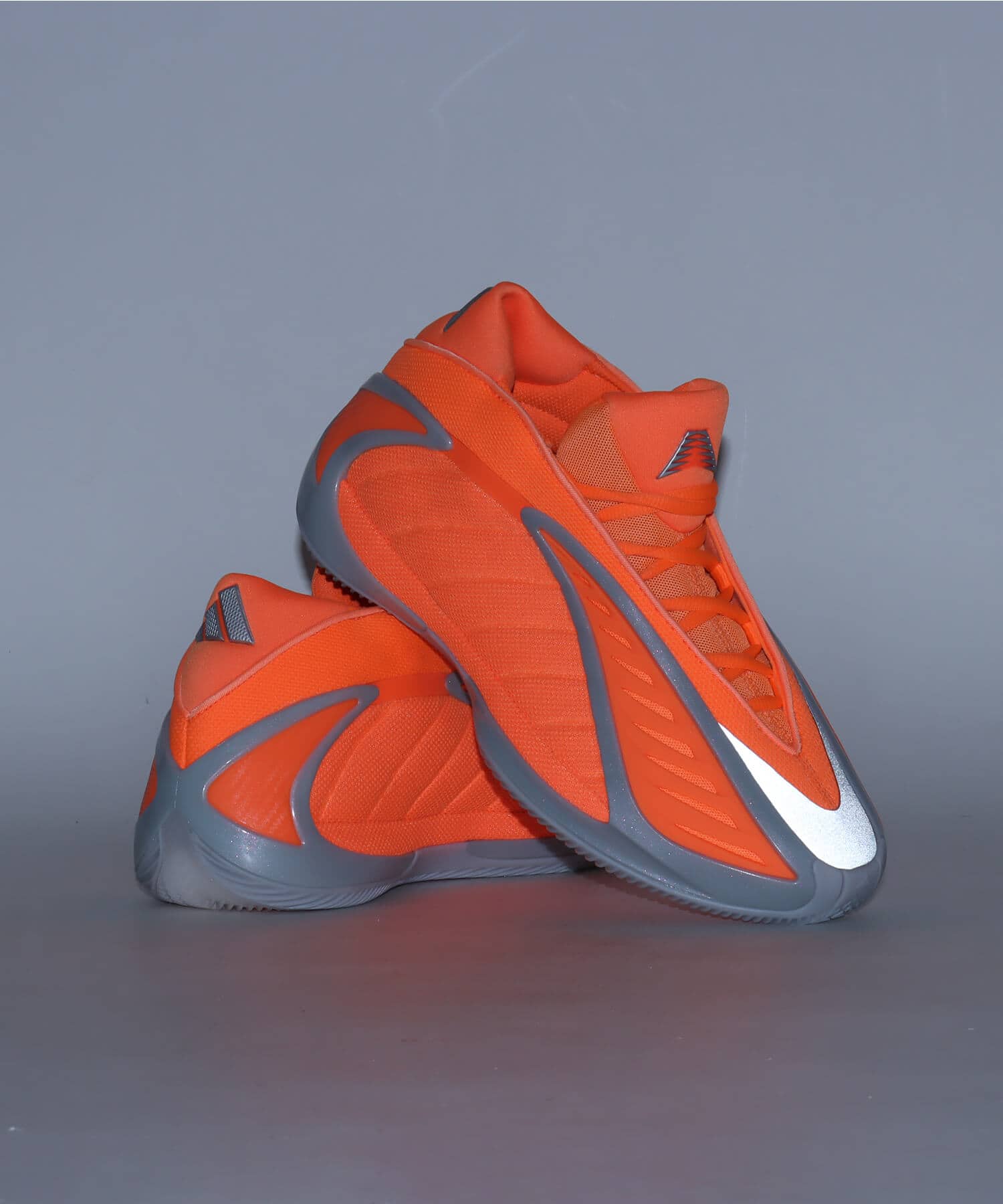 adidas ANTHONY EDWARDS 2 LUOR/SILVMT/GREONEの画像