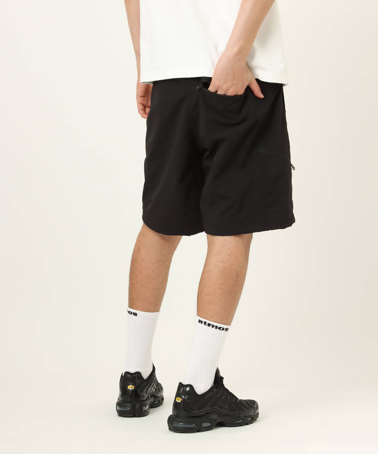 atmos Crinkled Nylon Shorts BLACKの画像