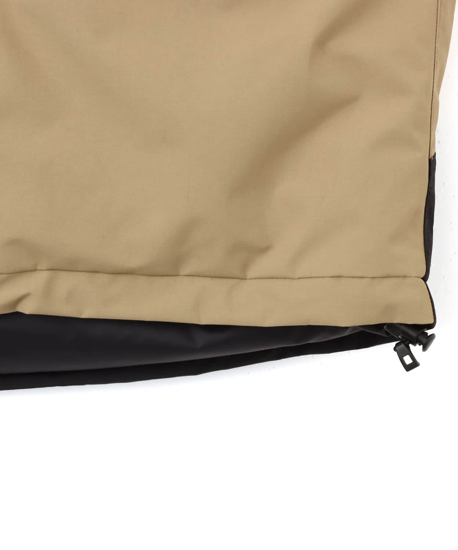 THE NORTH FACE Mountain Down Jacket ブラックxクラシックカーキの画像