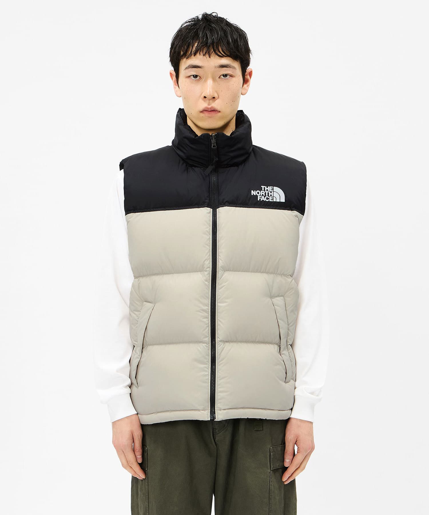 THE NORTH FACE NUPTSE VEST FIXブラックの画像