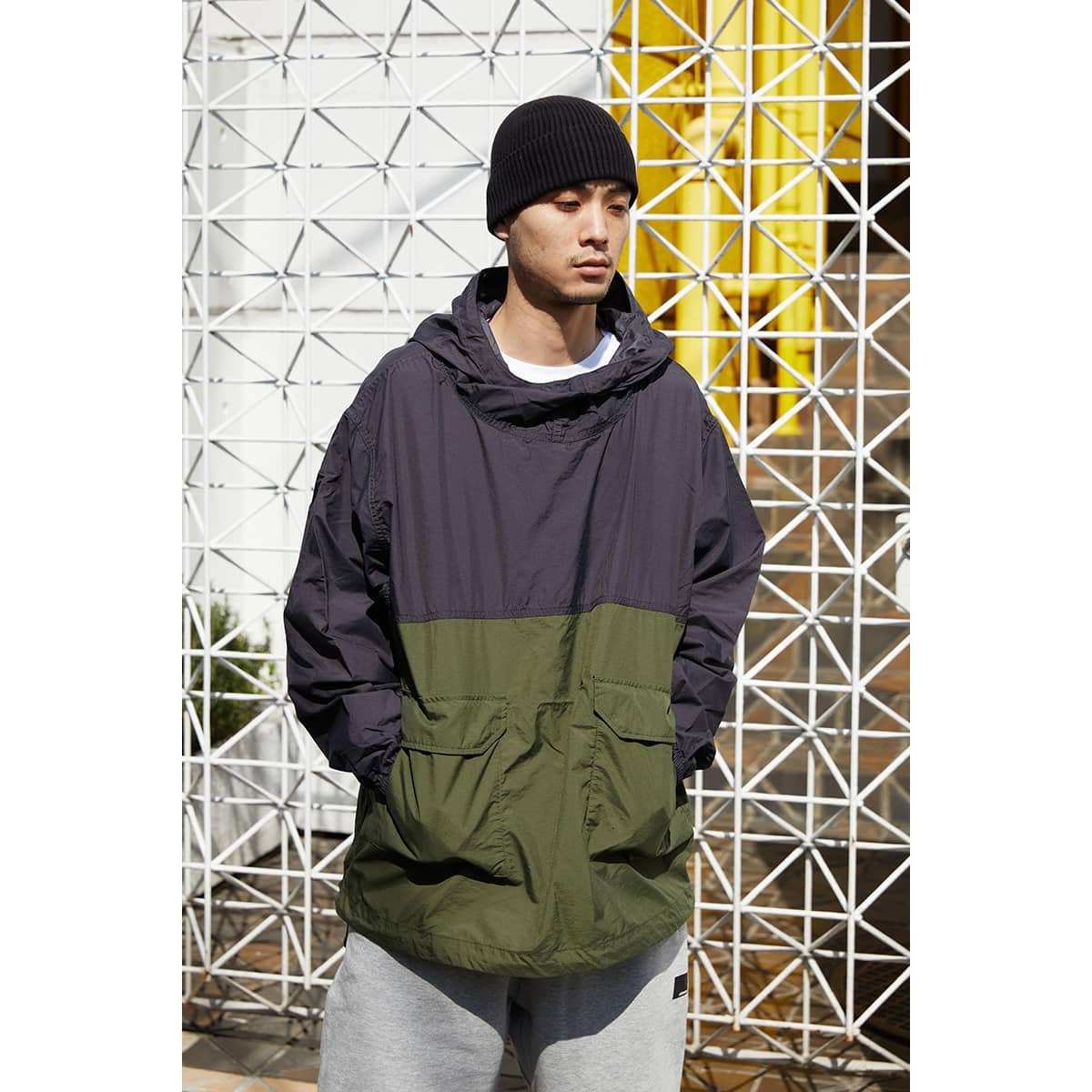 THE NORTH FACE PURPLE LABEL Mountain Field Pullover Charcoal × Olive Drab  22SS-I