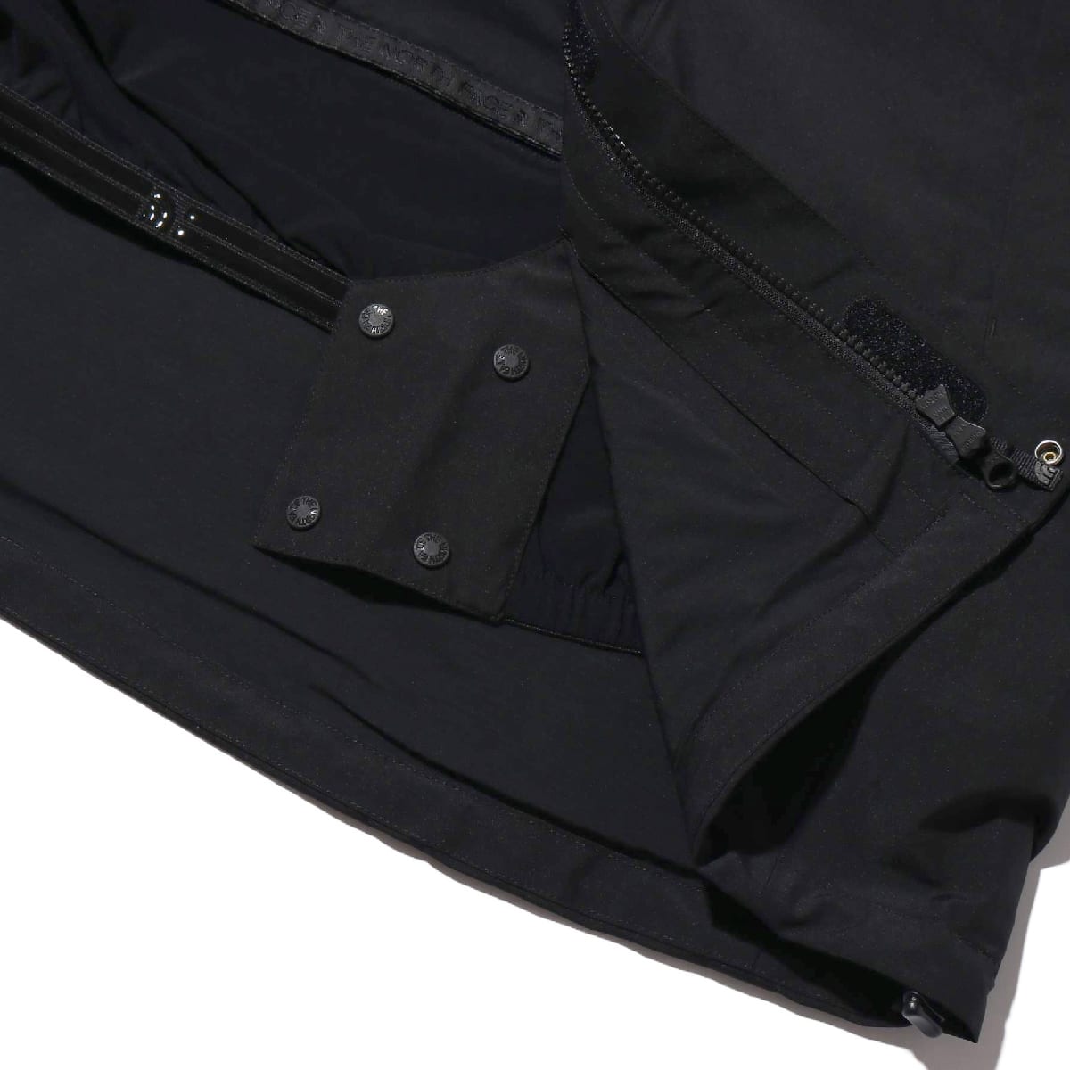 THE NORTH FACE MOUNTAIN JACKET  K/ブラックの画像