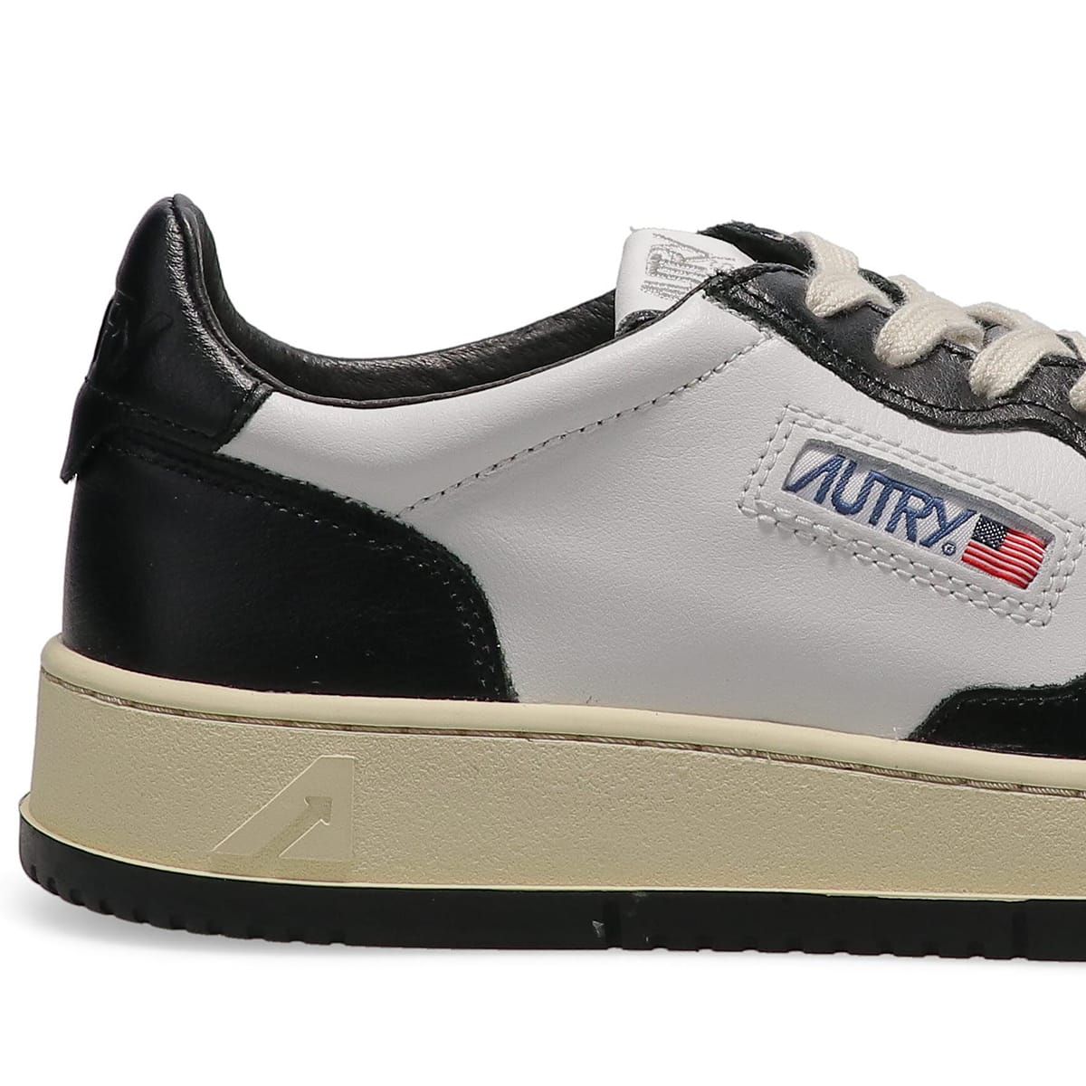 AUTRY MEDALIST LOW LEAT/LEAT WHITE/BLACK 22FA-I