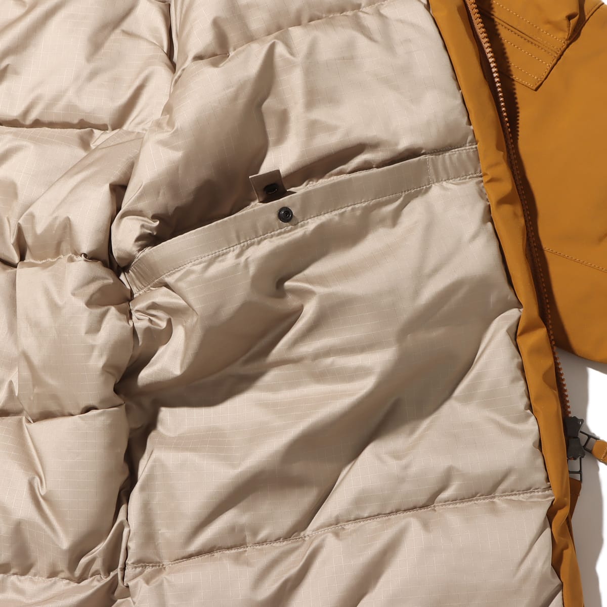 nanamica / Wool GORE-TEX JacketT に Club Pants