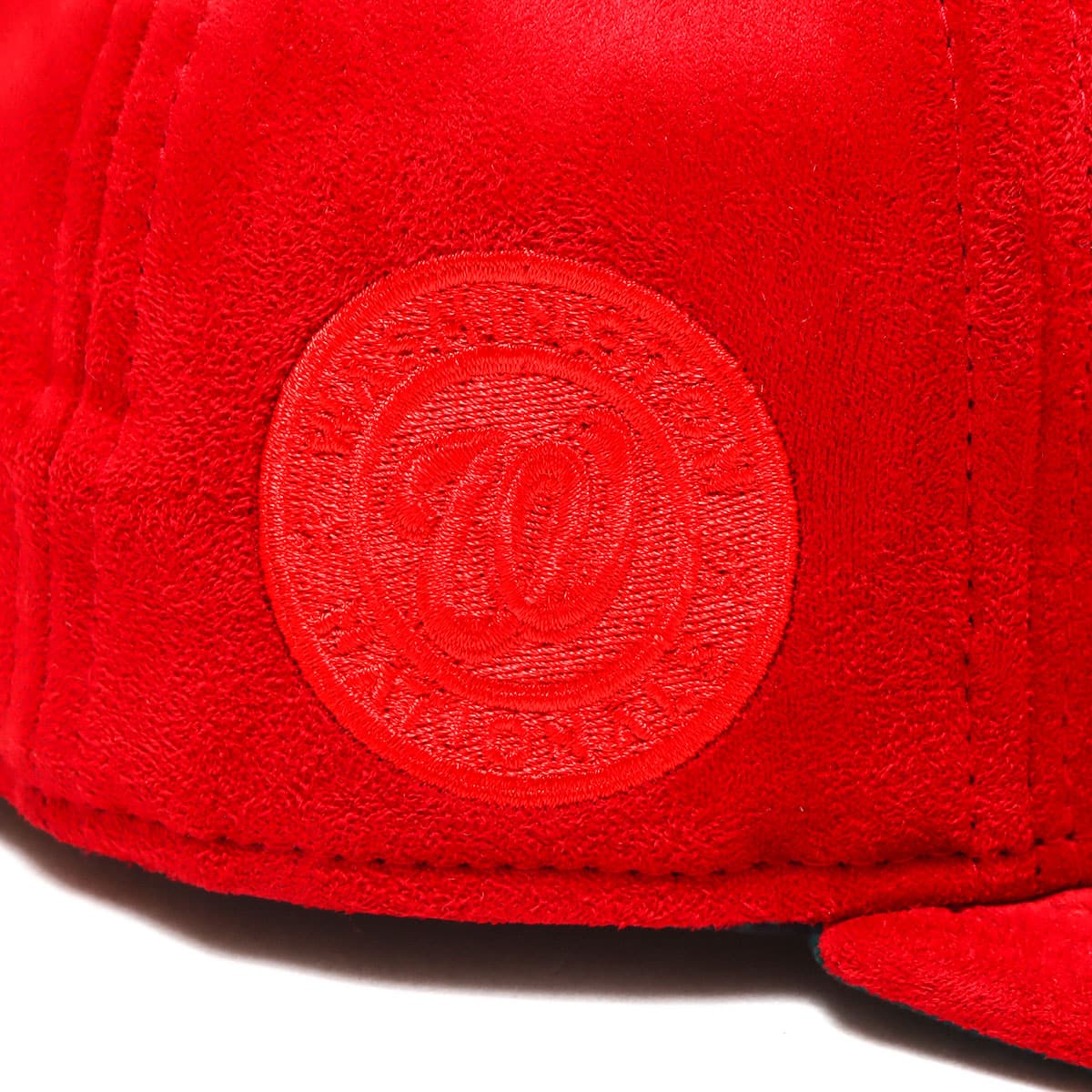 UBIQ DC NEW ERA RED の画像