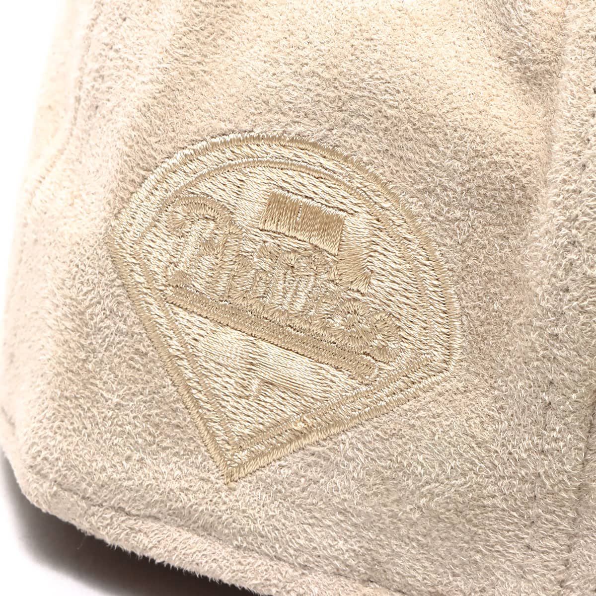 UBIQ PHILLYS NEW ERA BEIGE の画像