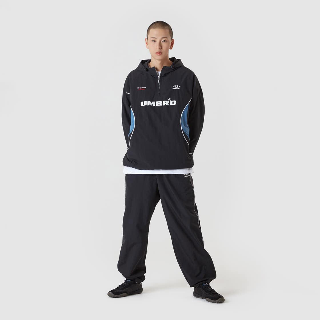 UMBRO HBL CELEB Woven Setup Pants ブラックの画像