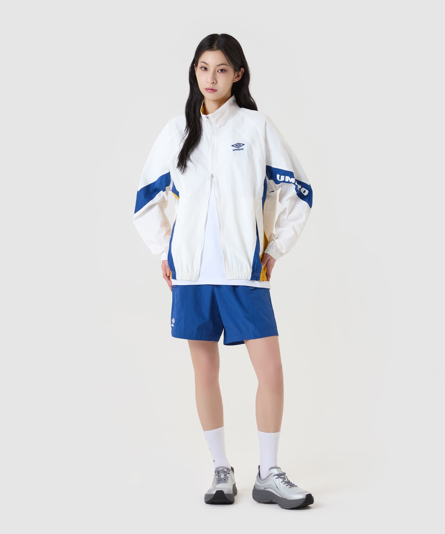 UMBRO 【KOREA COLLECTION】COLOR BLOCK STAND-NECK JACKET グレーの画像