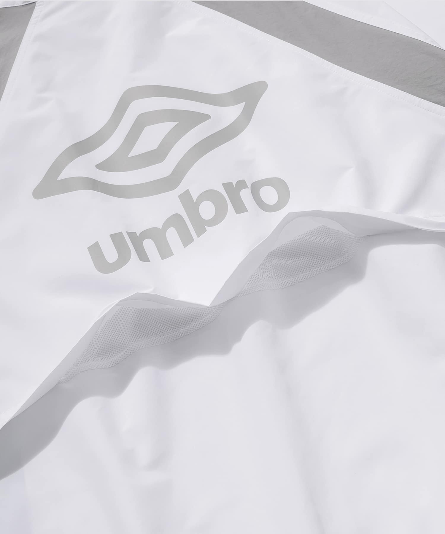 UMBRO 【KOREA COLLECTION】COLOR BLOCK STAND-NECK JACKET ホワイトの画像