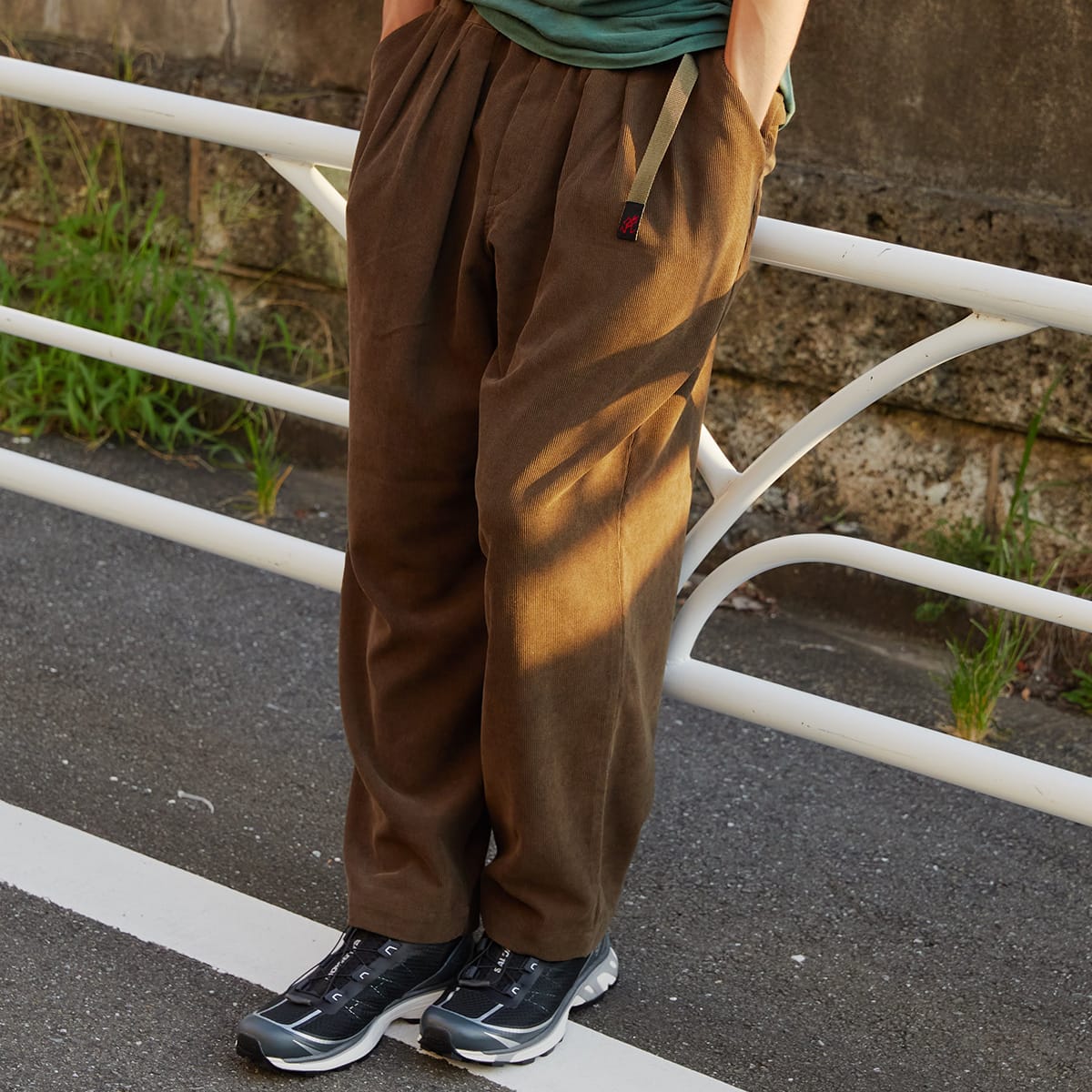 WHITE MOUNTAINEERING × GRAMICCI CORDUROY WIDE TAPERED PANTS KHAKI 