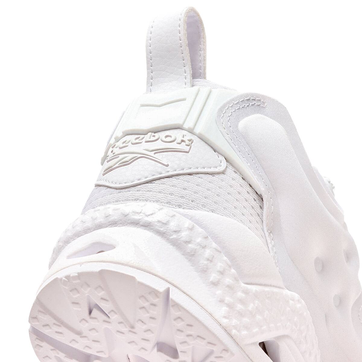 Reebok INSTAPUMP FURY 95 ﾌｯﾄｳｪｱﾎﾜｲﾄ（リーボックインスタ