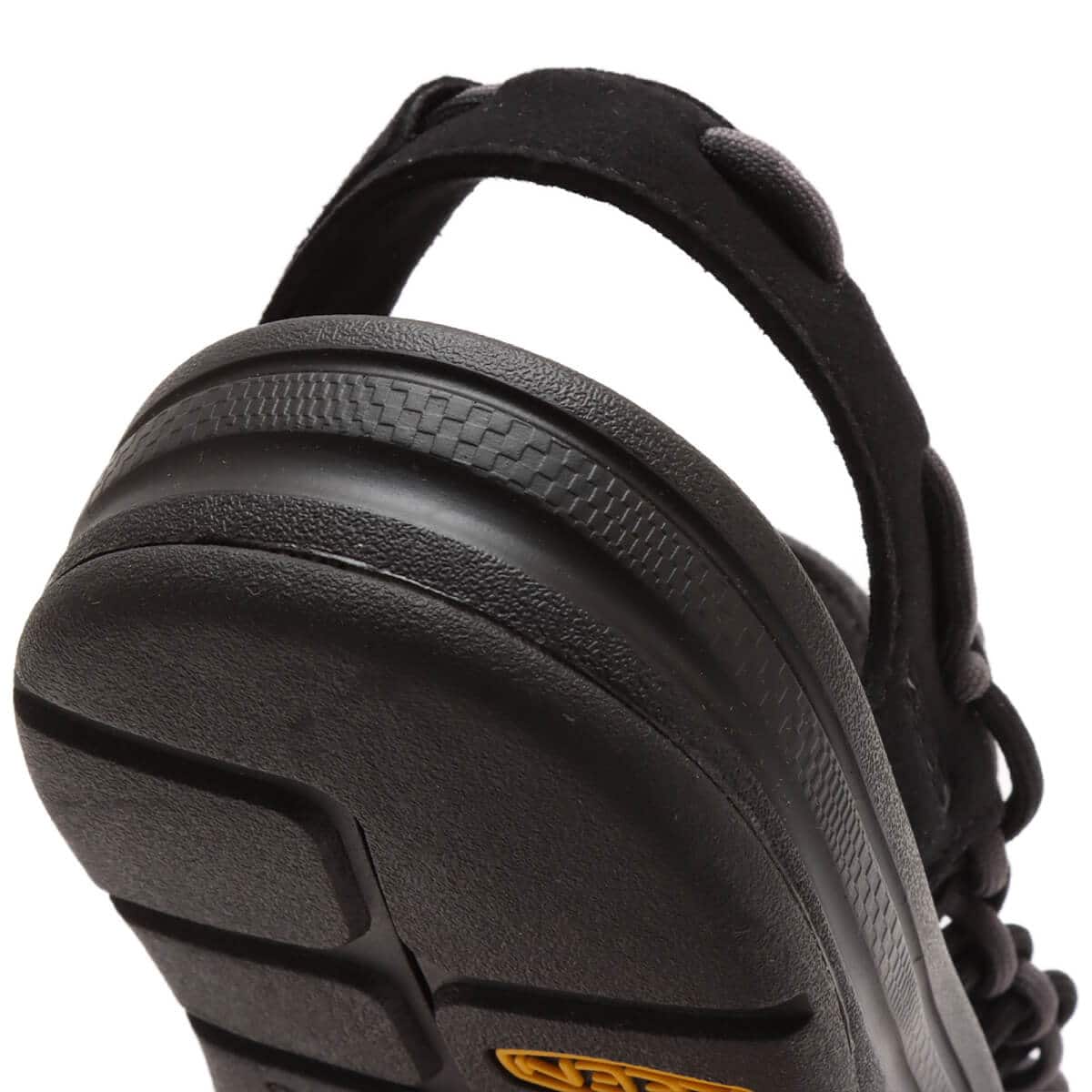 KEEN UNEEK Magnet/Steel Greyの画像