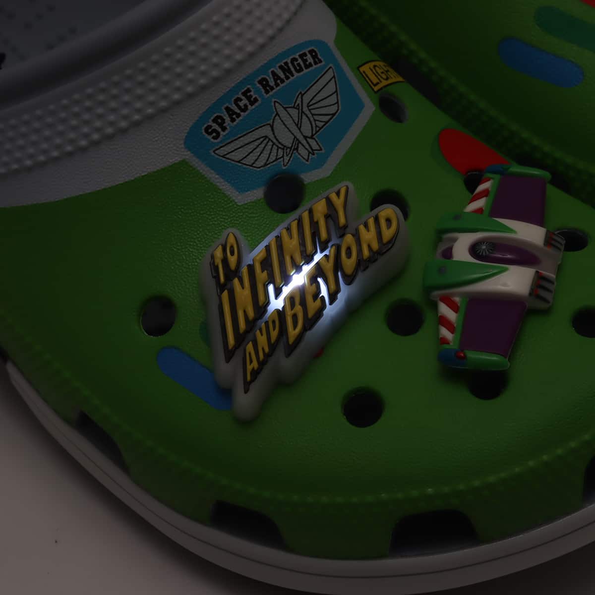 crocs Toy Story Buzz Classic Clog Blue Grey の画像