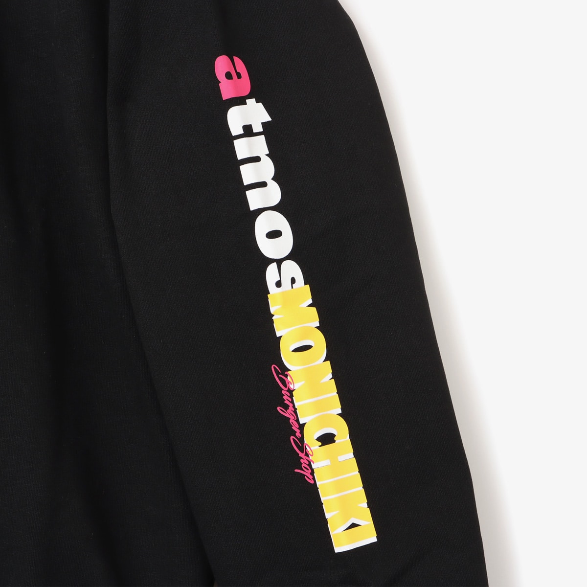 atmos pink x MONICHIKI HOUSE ATMONI CHICKEN SW TOPS BLACKの画像