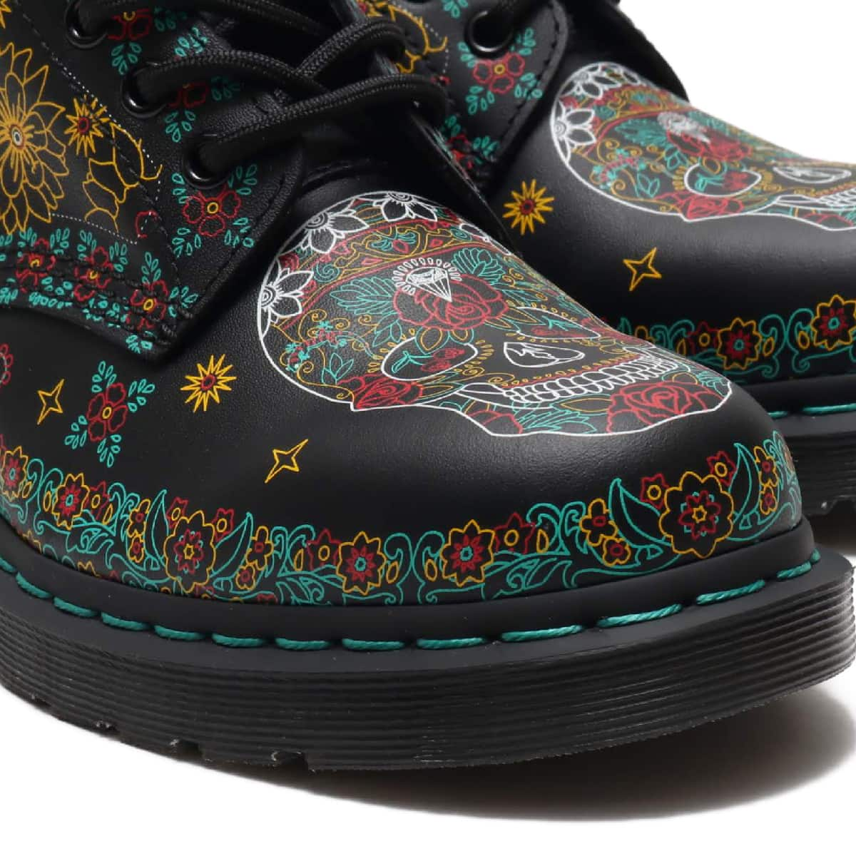 dr martens 1460 skull backhand