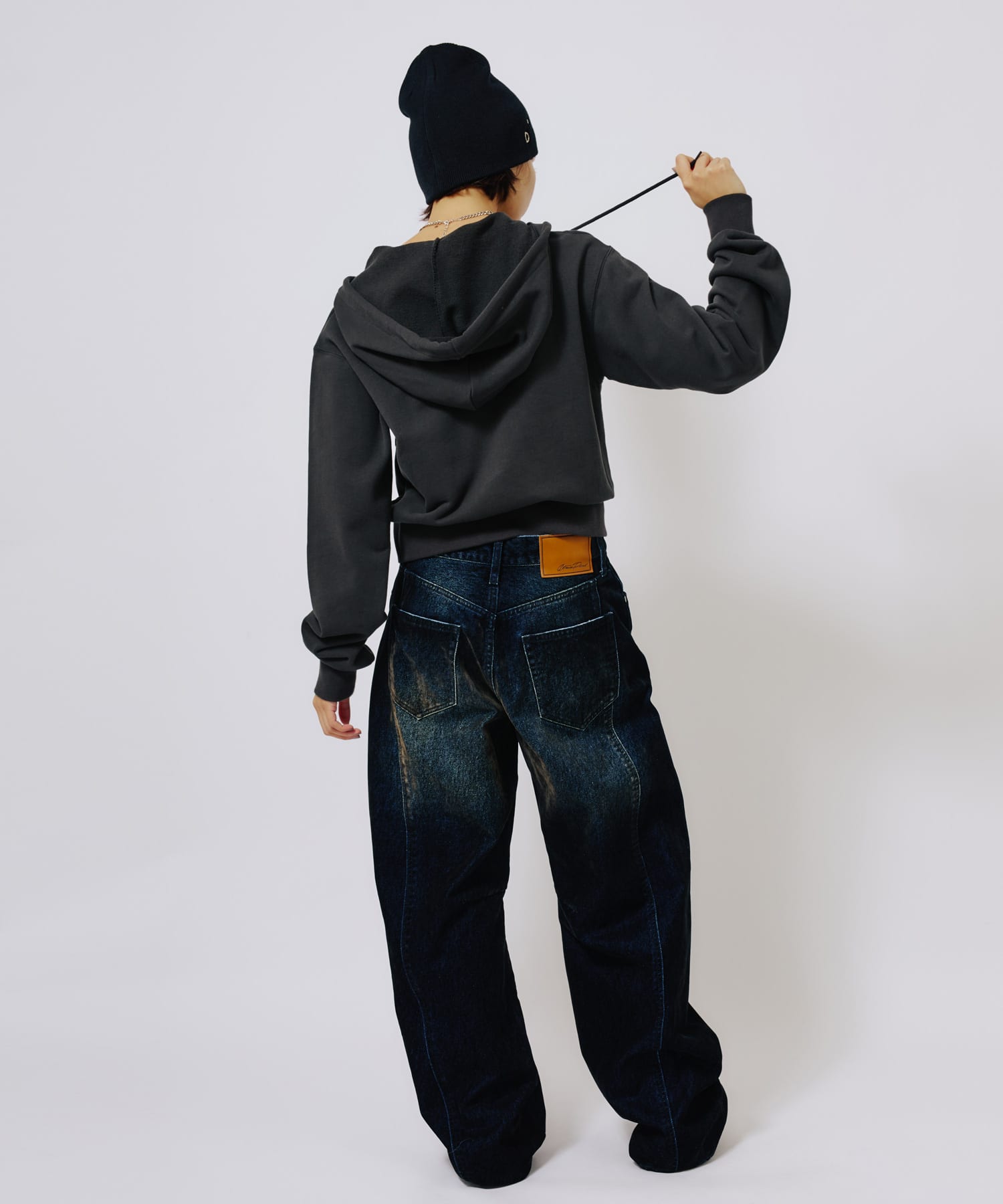 atmos pink Compact Zip Up Hoodie CHARCOALの画像