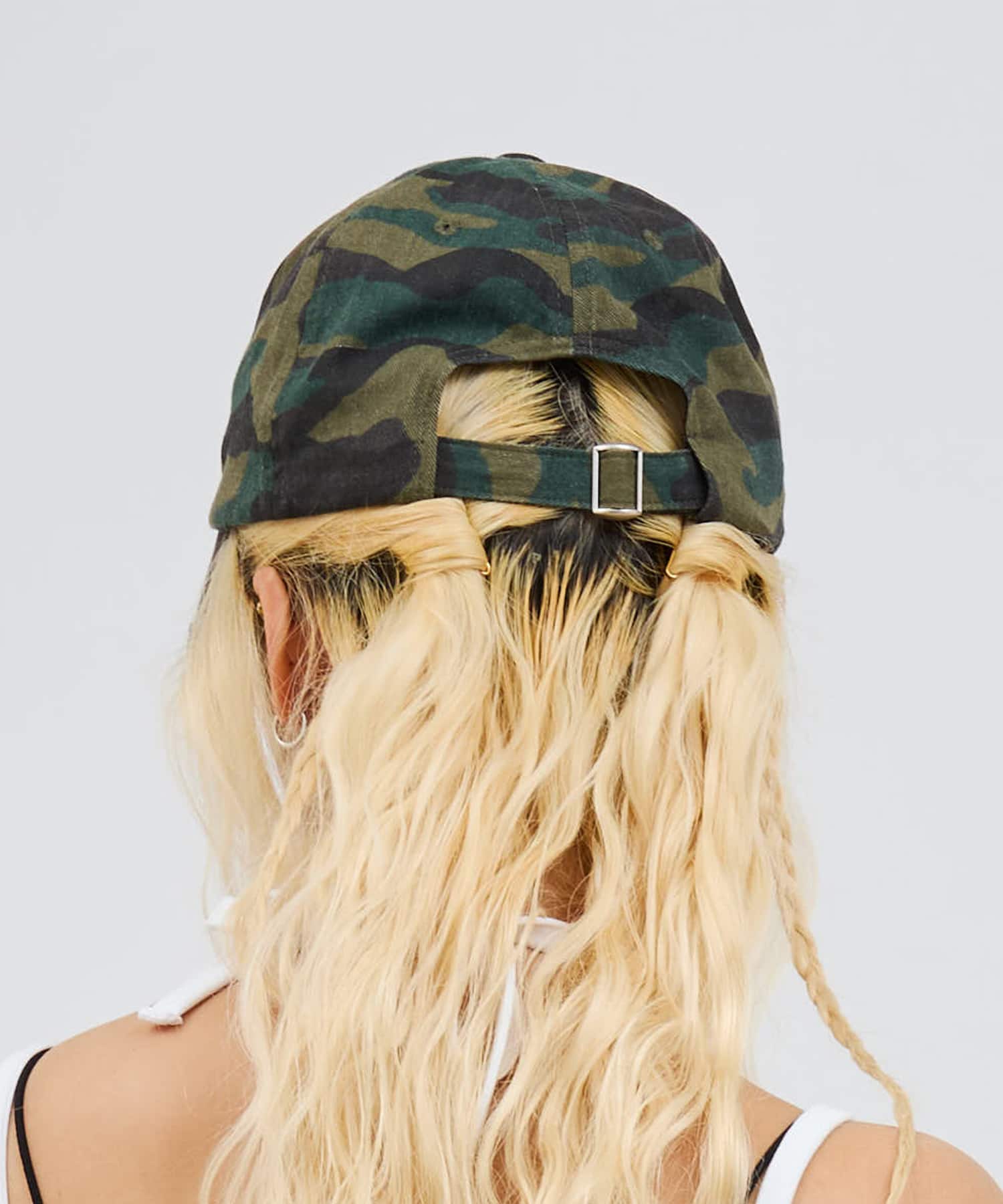 atmos pink Bi-Color Twill Cap CAMOUFLAGEの画像