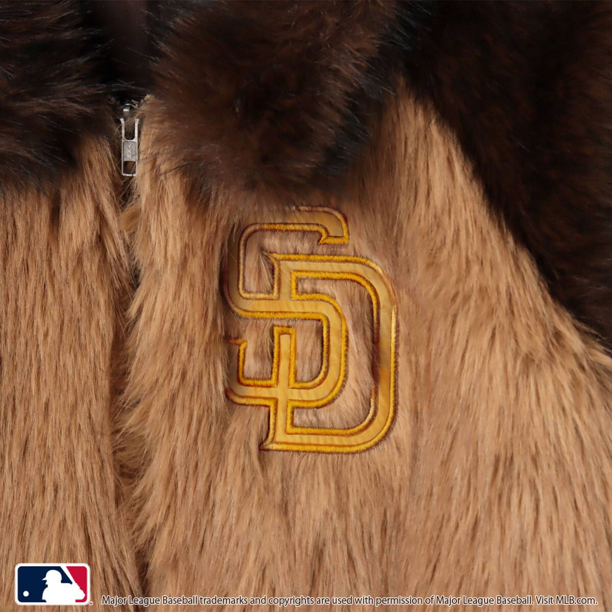 atmos pink MLB Faux Fur Blouson BEIGEの画像