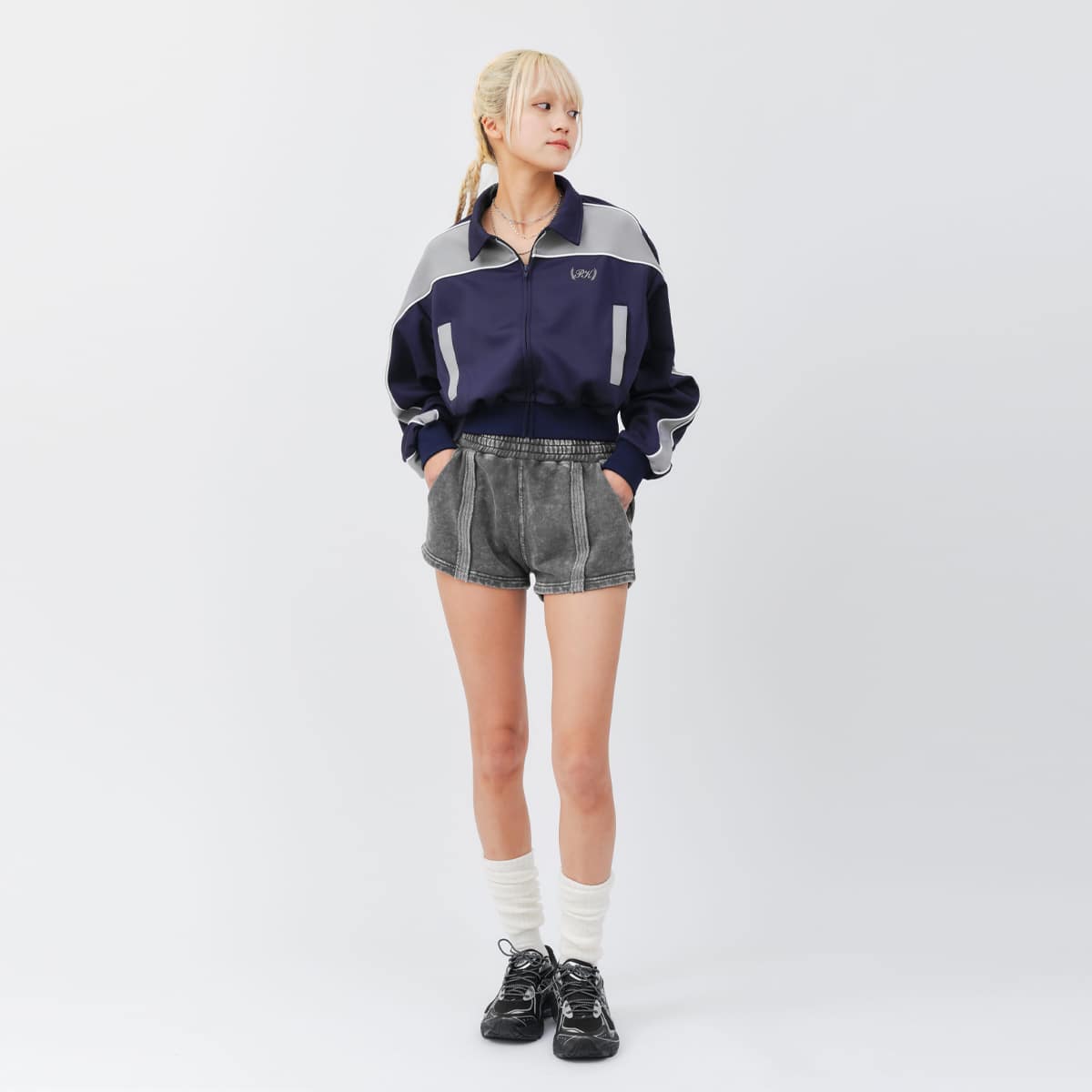 atmos pink Track Jacket NAVYの画像
