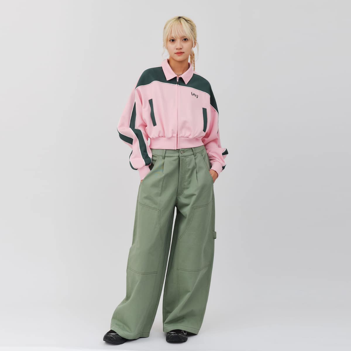 atmos pink Super Baggy Chino Pants KHAKIの画像