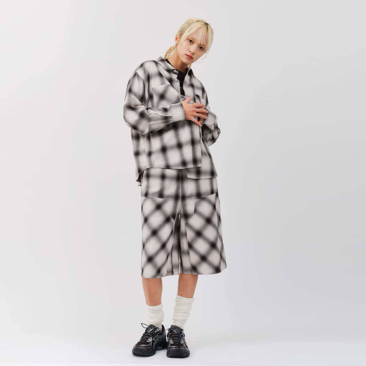 atmos pink Ombre Check Double Knee Half Pants BLACKの画像