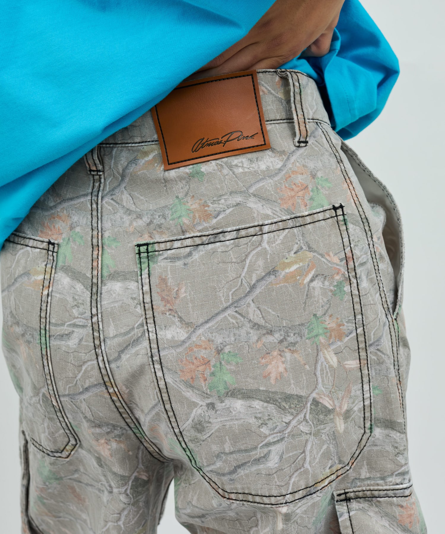 atmos pink Real Tree Camouflage Bermuda Pants CAMOUFLAGE BROWNの画像