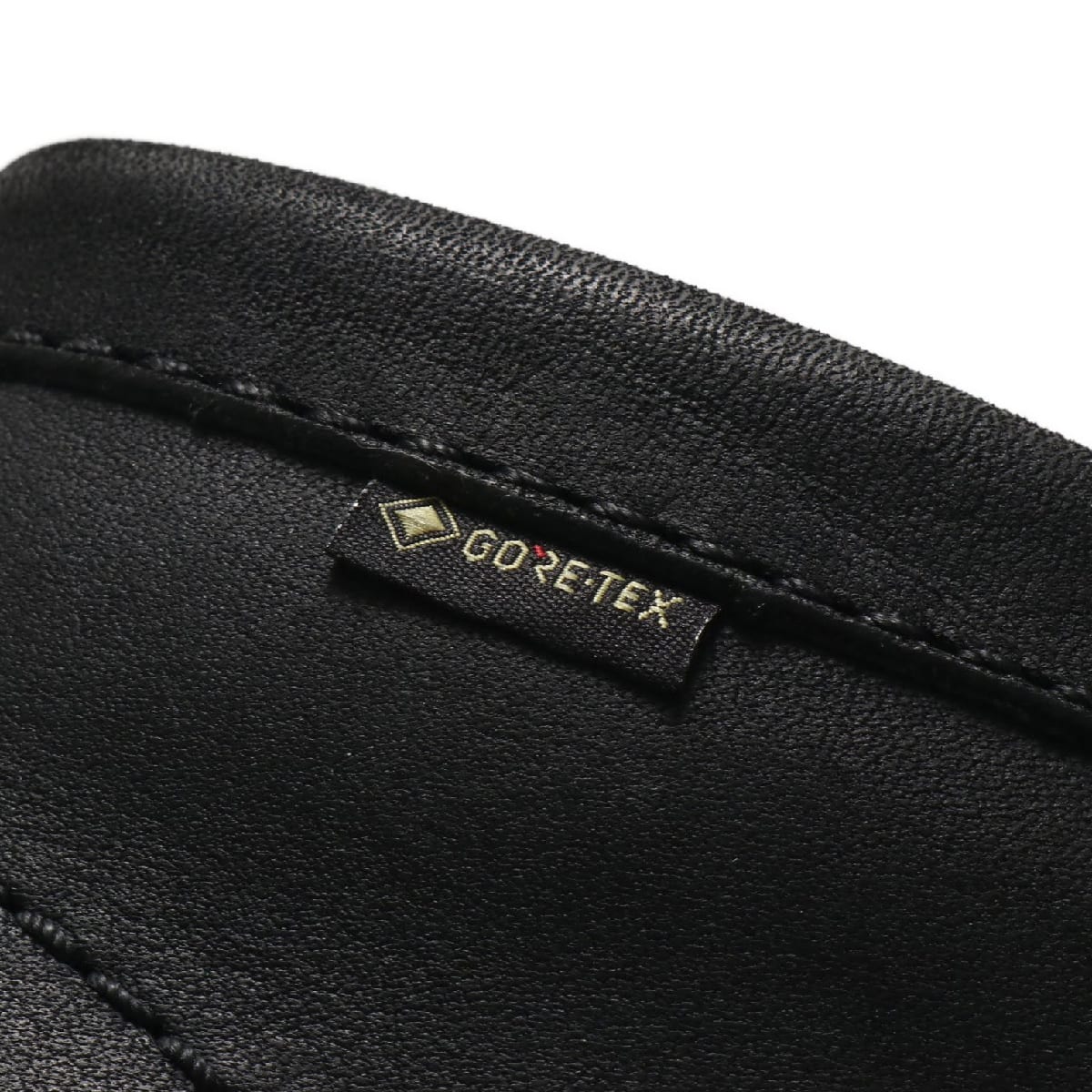 Clarks WALLABEE BT GTX BLACK LEATHER の画像