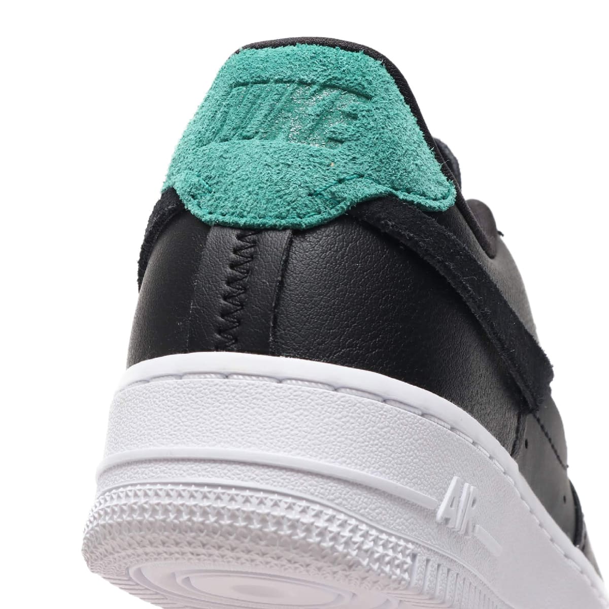 nike air force 1.07 lx