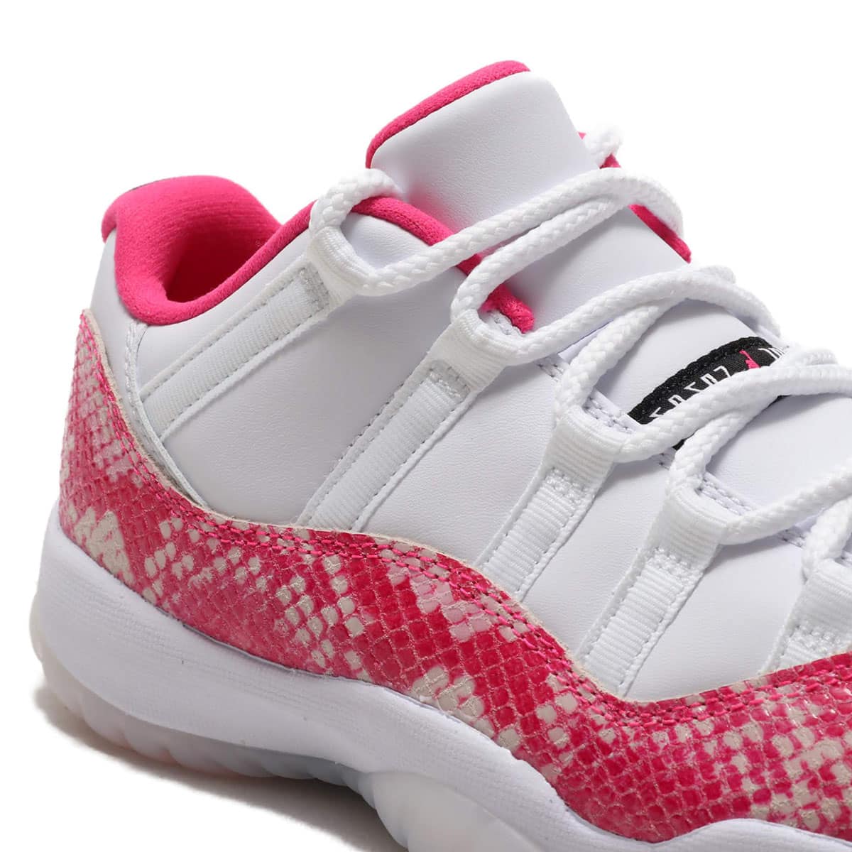 JORDAN BRAND WMNS AIR JORDAN 11 RETRO LOW WHITE/WATERMELON-BLACK 19SU-Sの画像