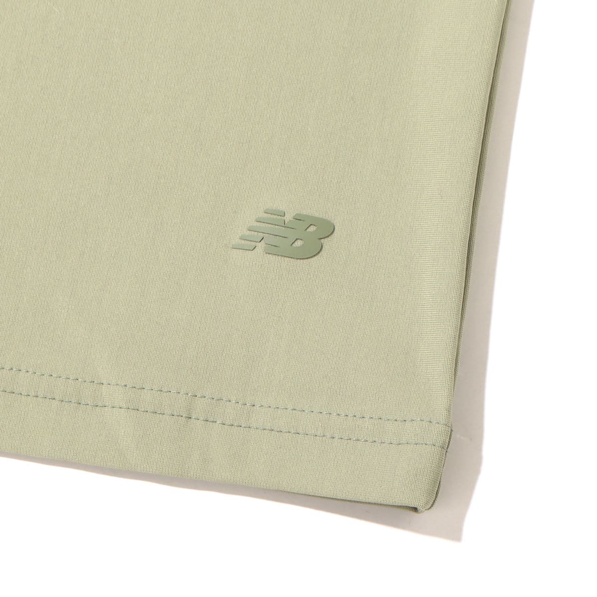 New Balance MET24 Training Short Sleeve Tee OLIVE LEAF 23SS-Sの画像