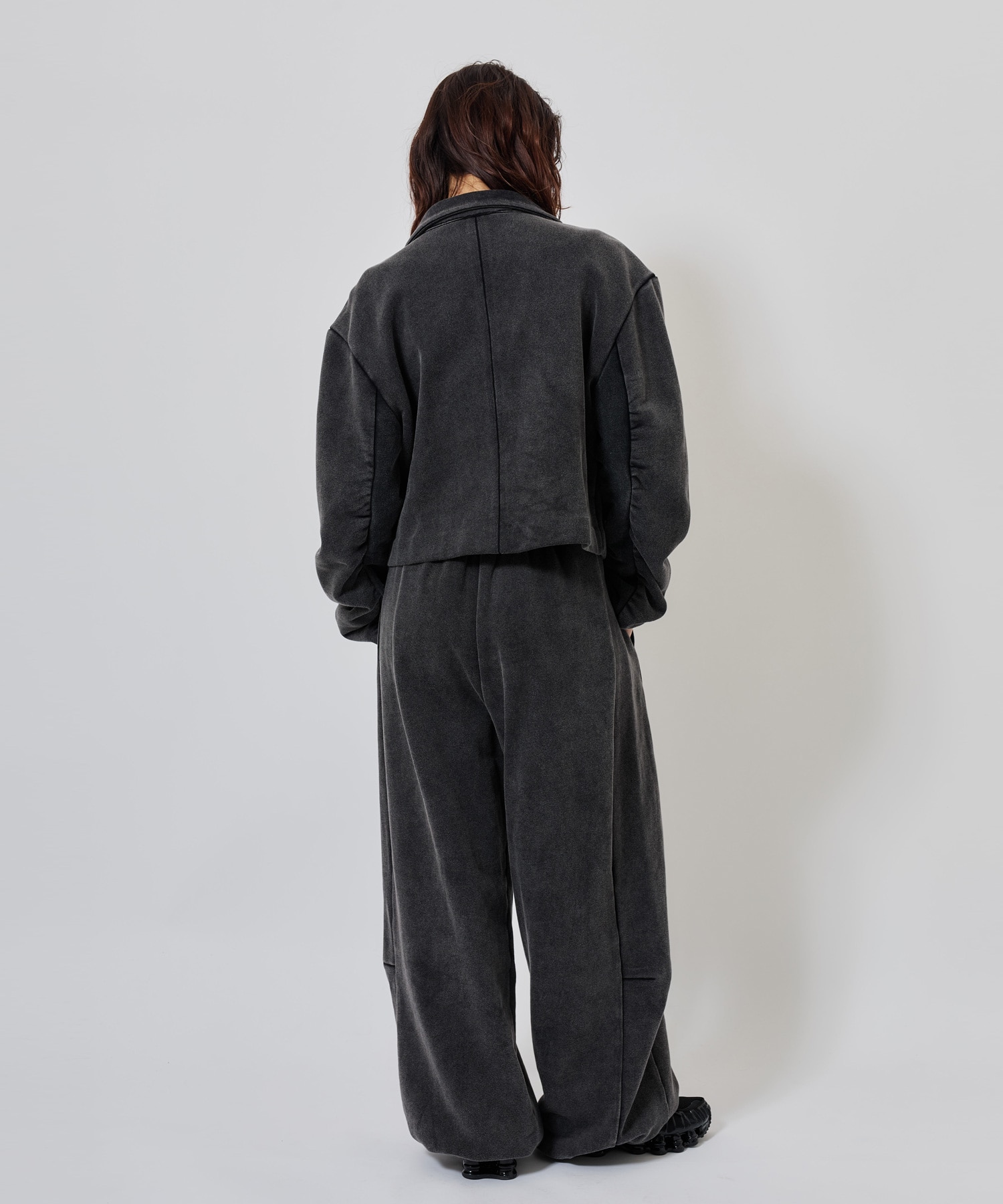 atmos pink Jersey Cropped Jacket CHARCOALの画像