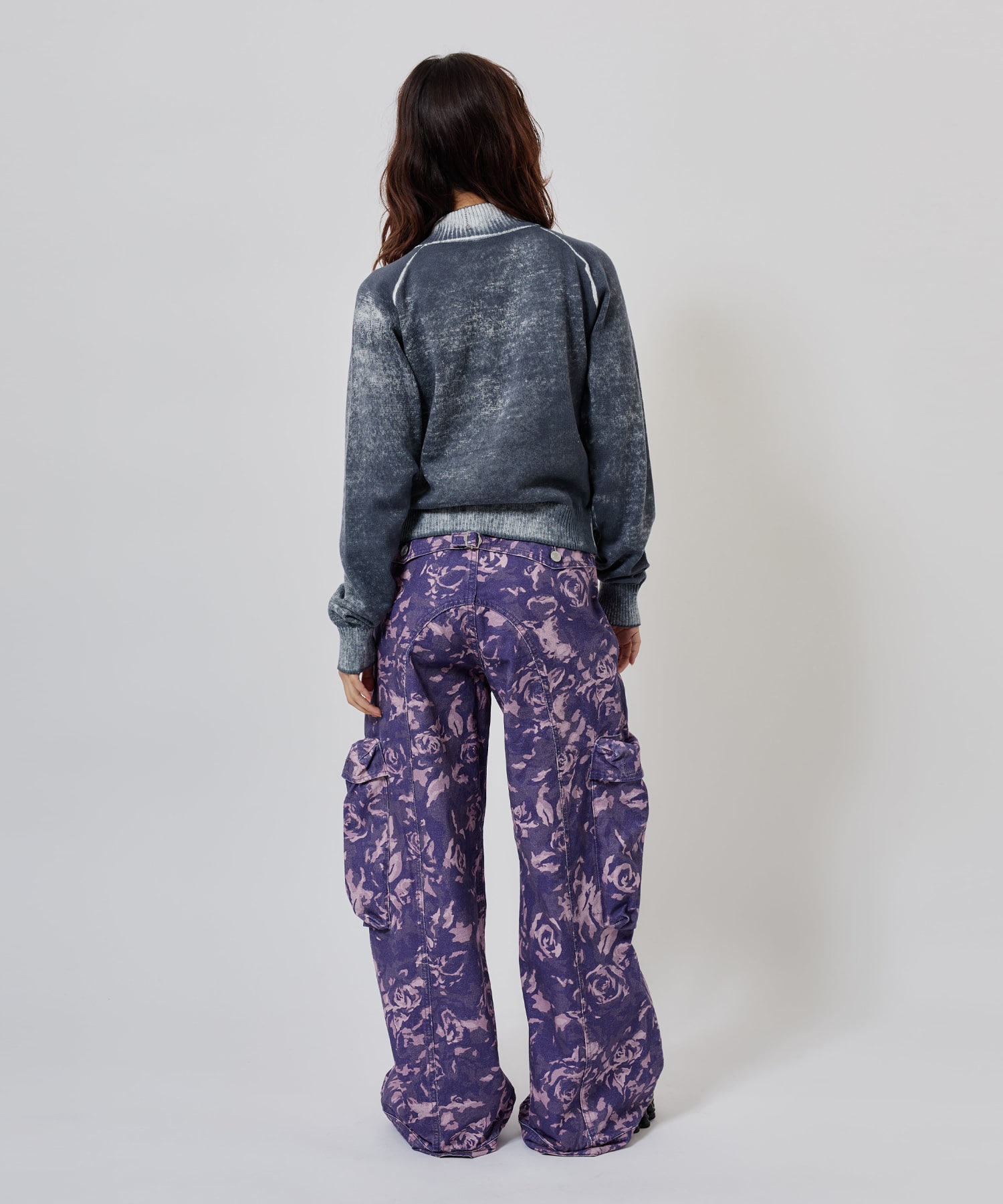 atmos pink Faded Coler Zip-up Cardigan CHARCOALの画像