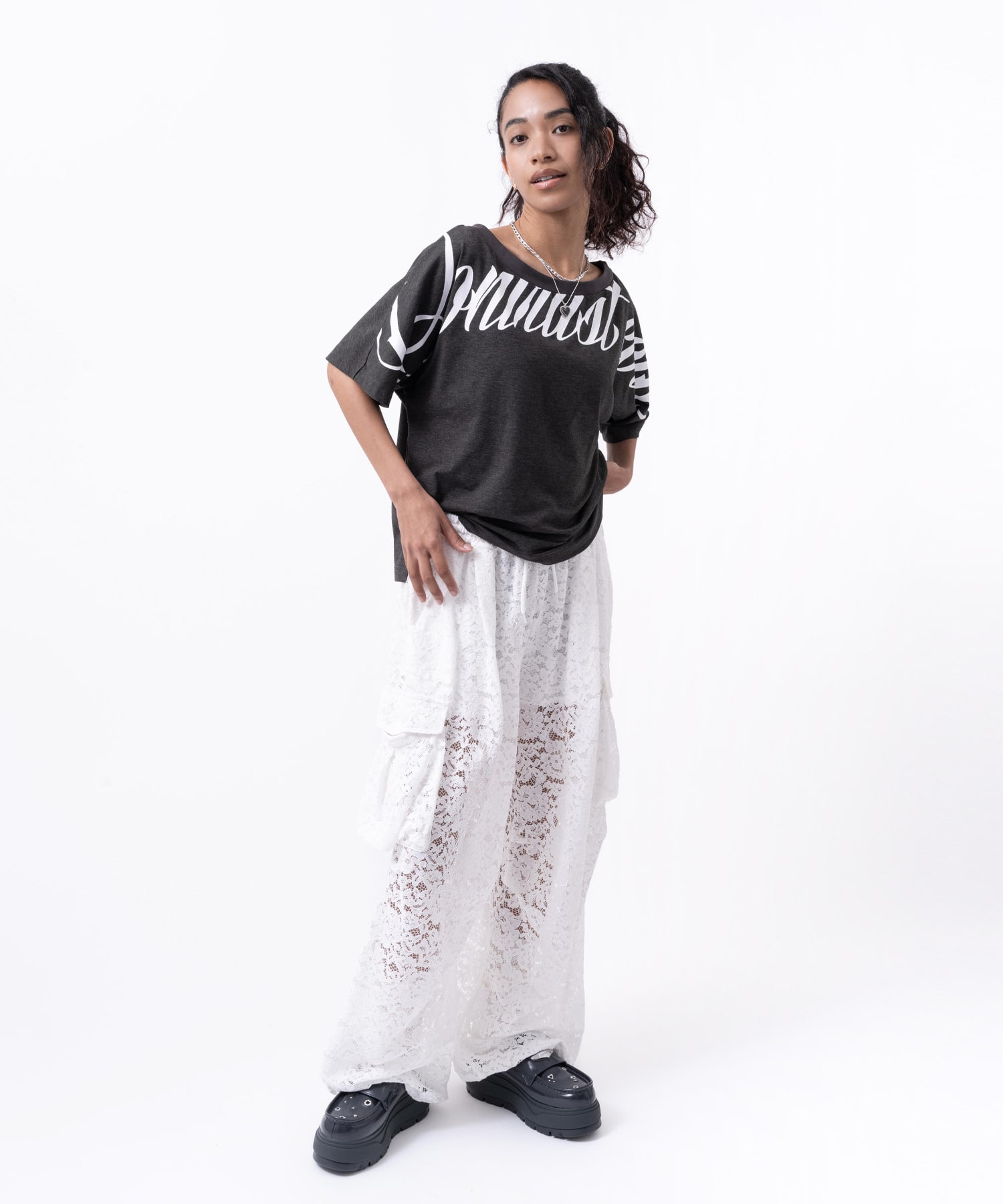 atmos pink Lace Cargo Pants WHITEの画像
