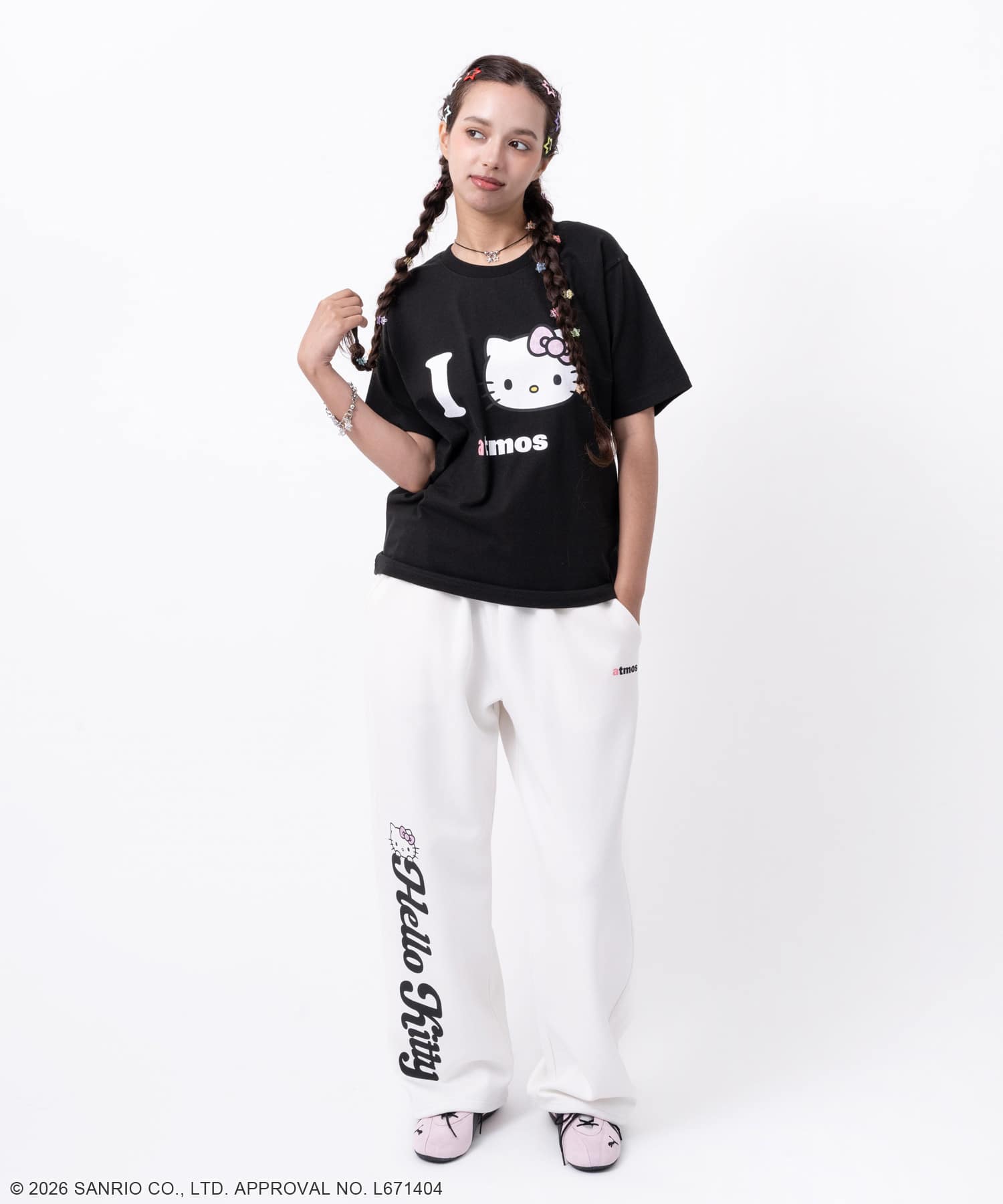 atmos pink x HELLO KITTY Sweat Pants WHITEの画像