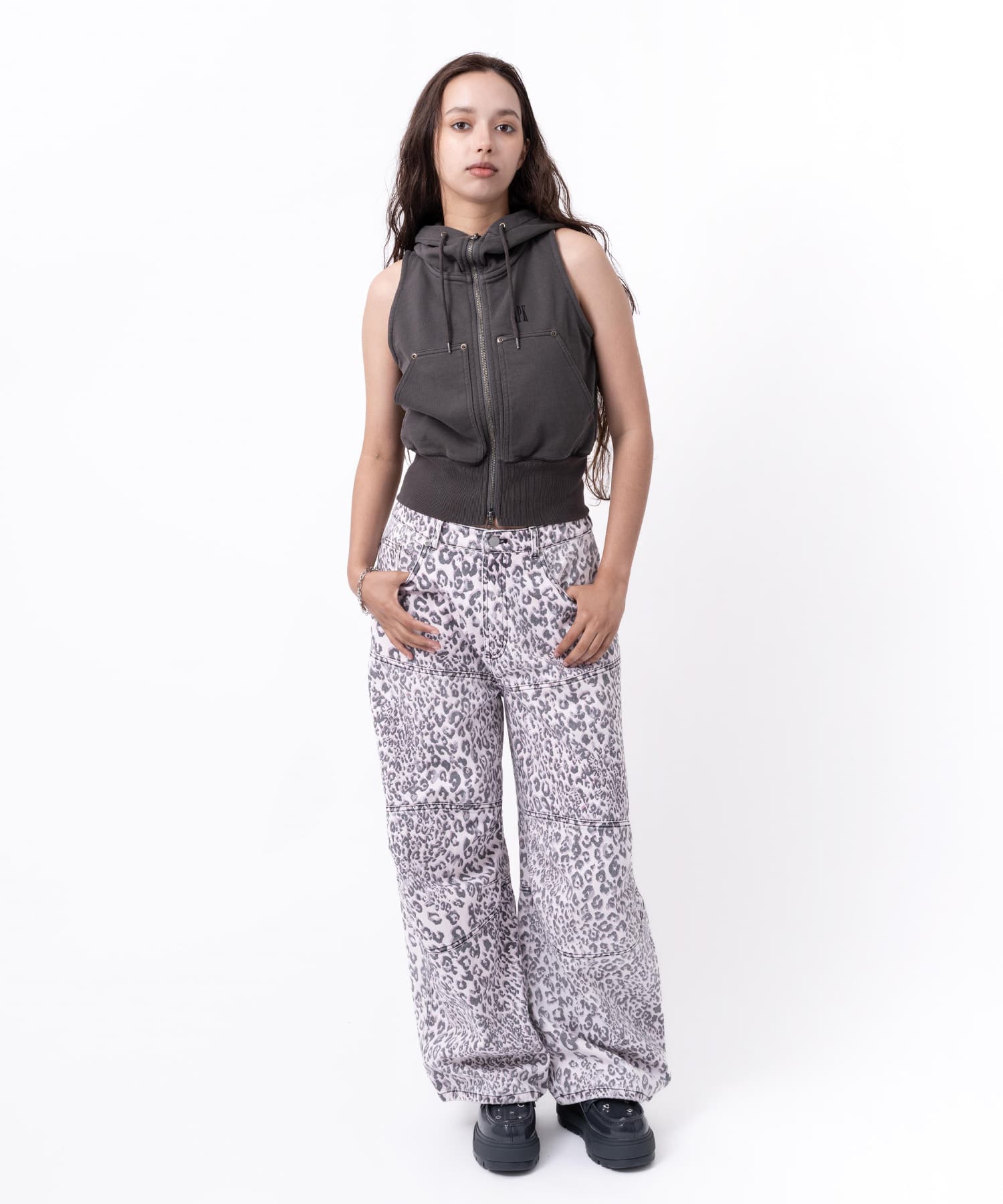 atmos pink No Sleeve Zip-up Hoodie BLACKの画像