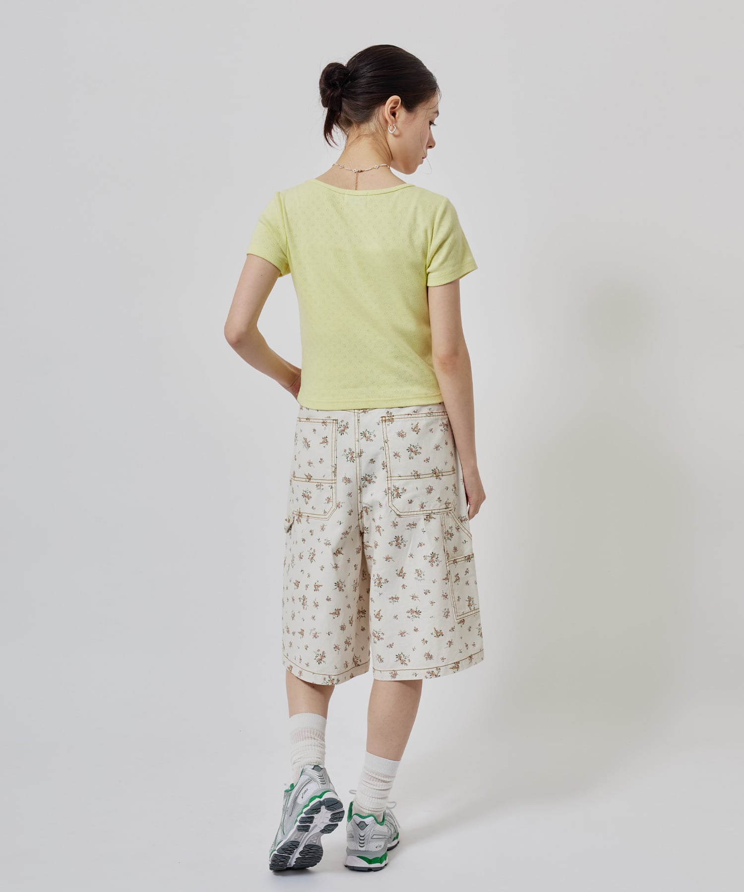 atmos pink Rhinestone Logo T-shirt YELLOWの画像