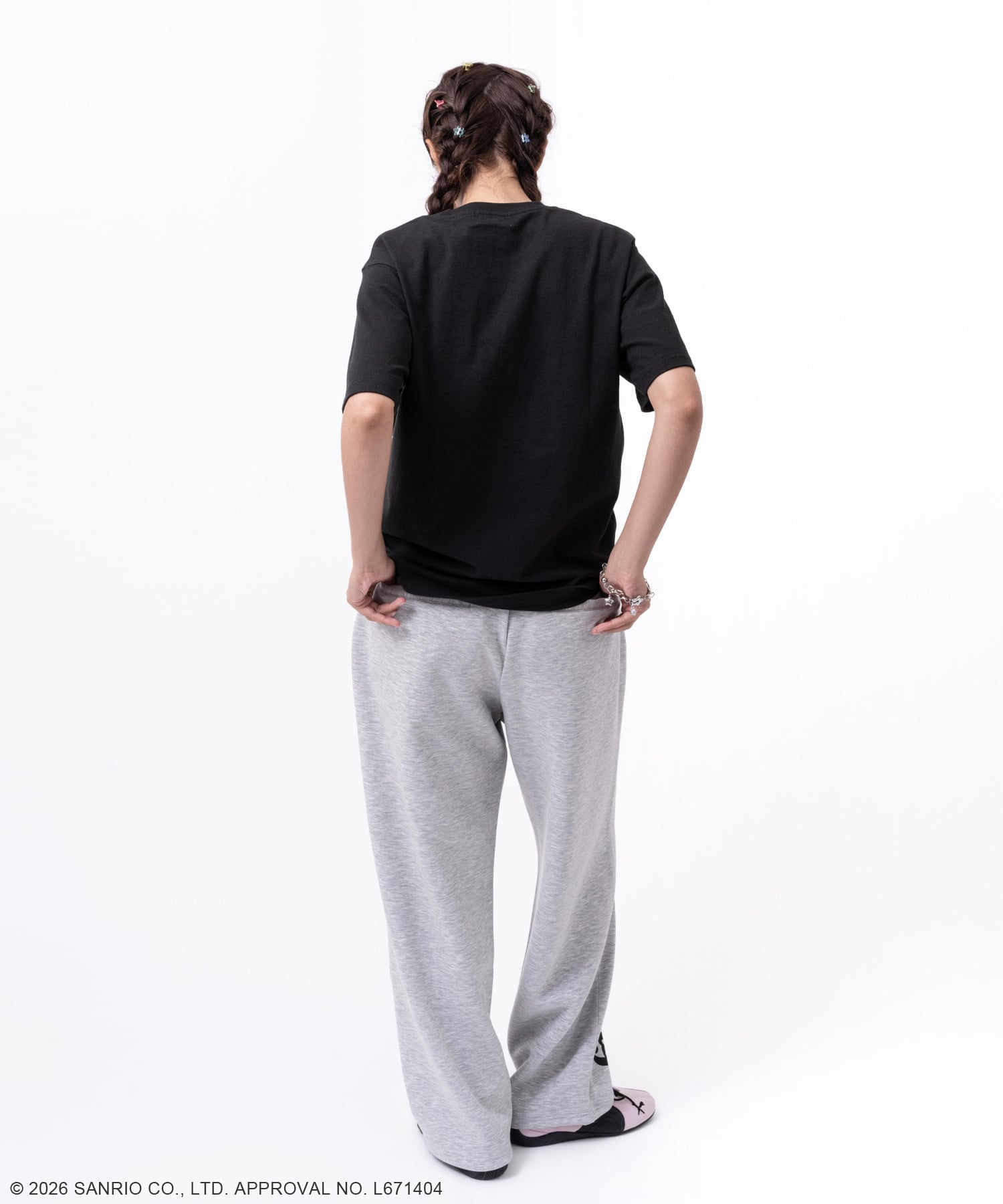 atmos pink x HELLO KITTY Big T-shirt BLACKの画像