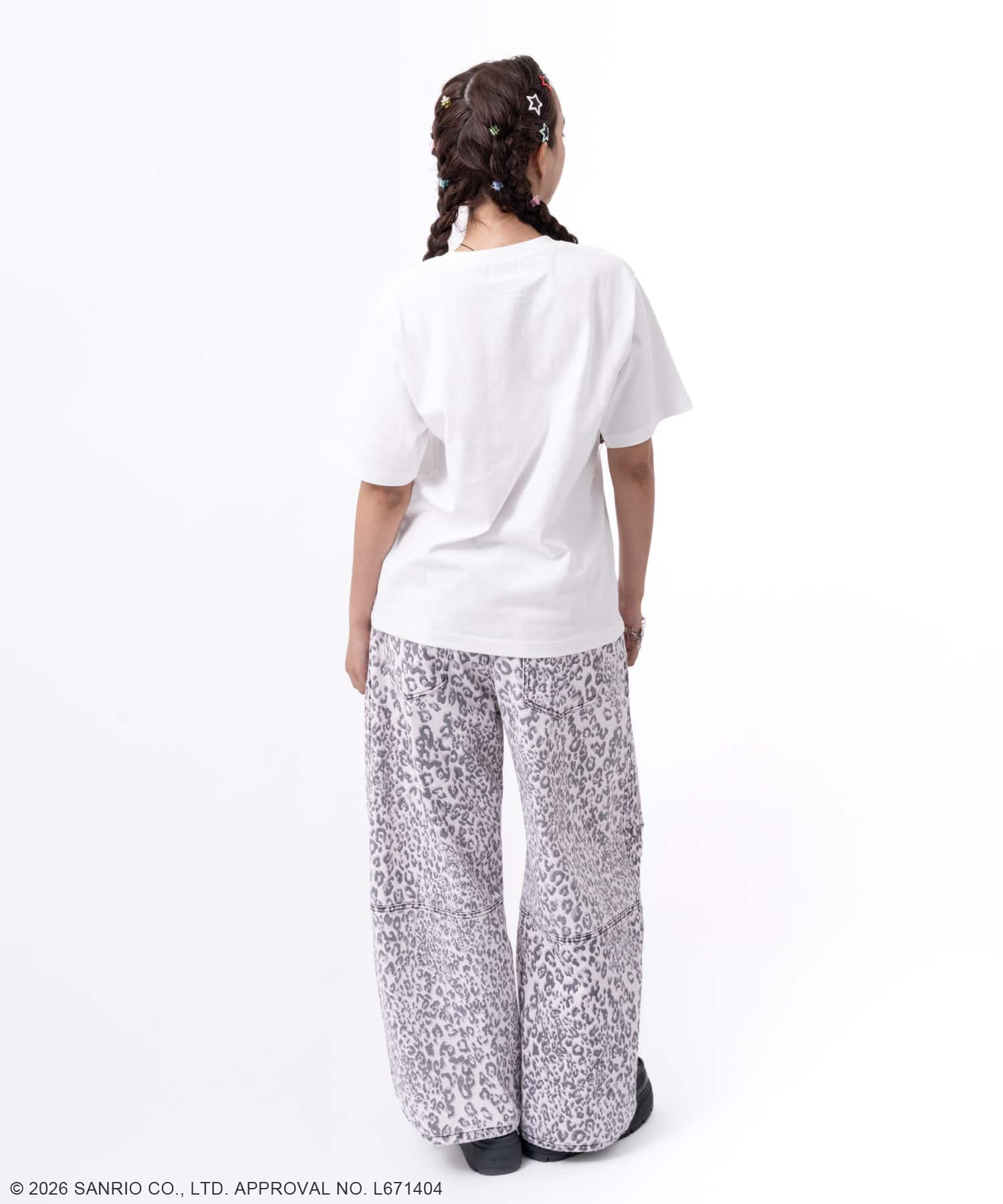 atmos pink x HELLO KITTY Big T-shirt WHITEの画像