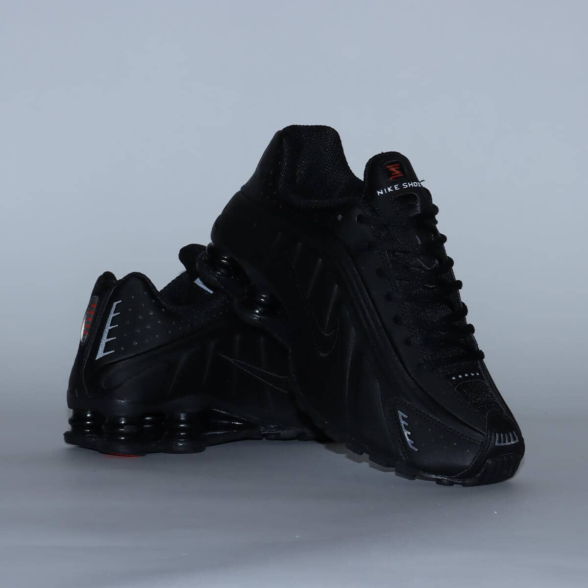 nikeNIKE SHOX R4 BLACK ナイキ ショックス ブラック 27.5cm - 靴
