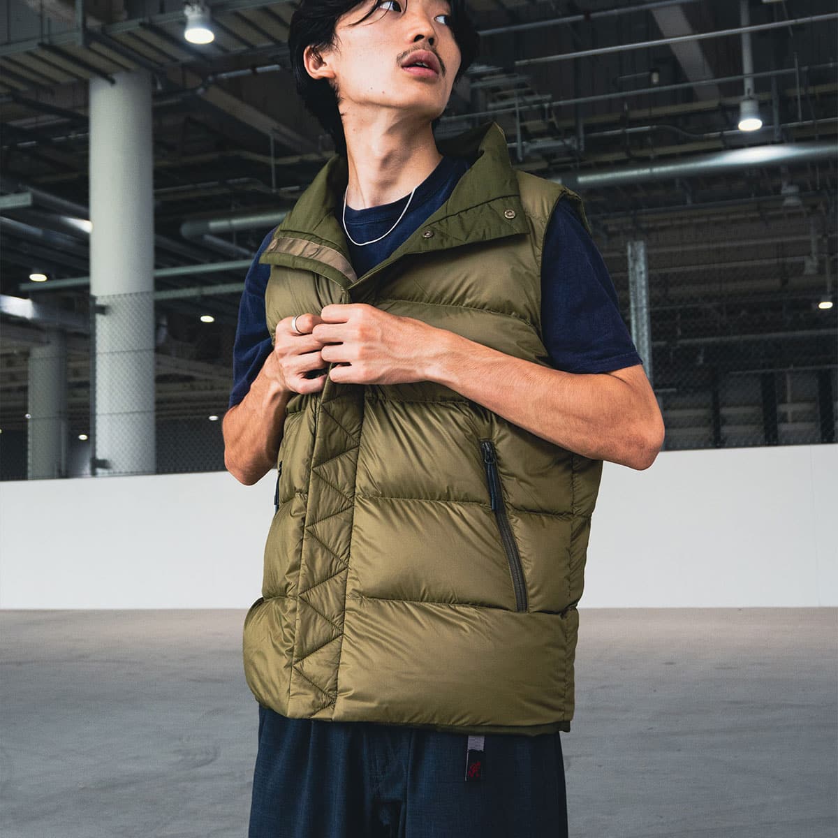 WHITE MOUNTAINEERING WMBC × TAION REVERSIBLE DOWN VEST / ホワイト