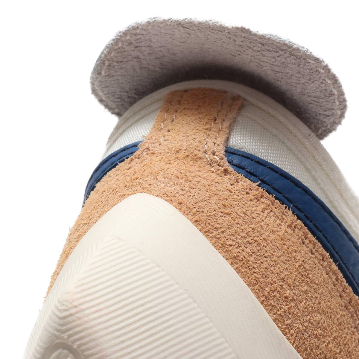 nike moon racer sail solar red