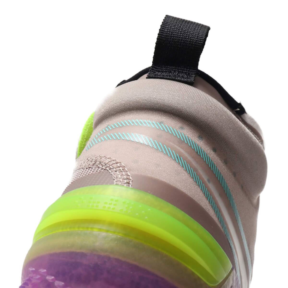 NIKE KOBE AD NXT FF LIGHT PUMICE/CLEAR 19HO-S（ナイキ