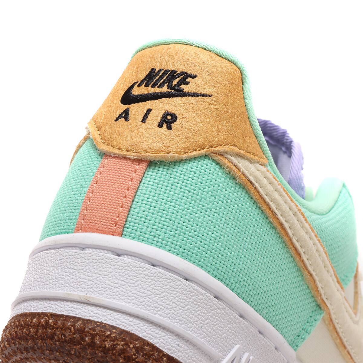 NIKE WMNS AIR FORCE 1 '07 LX GREEN GLOW/COCONUT MILK-METALLIC GOLD 