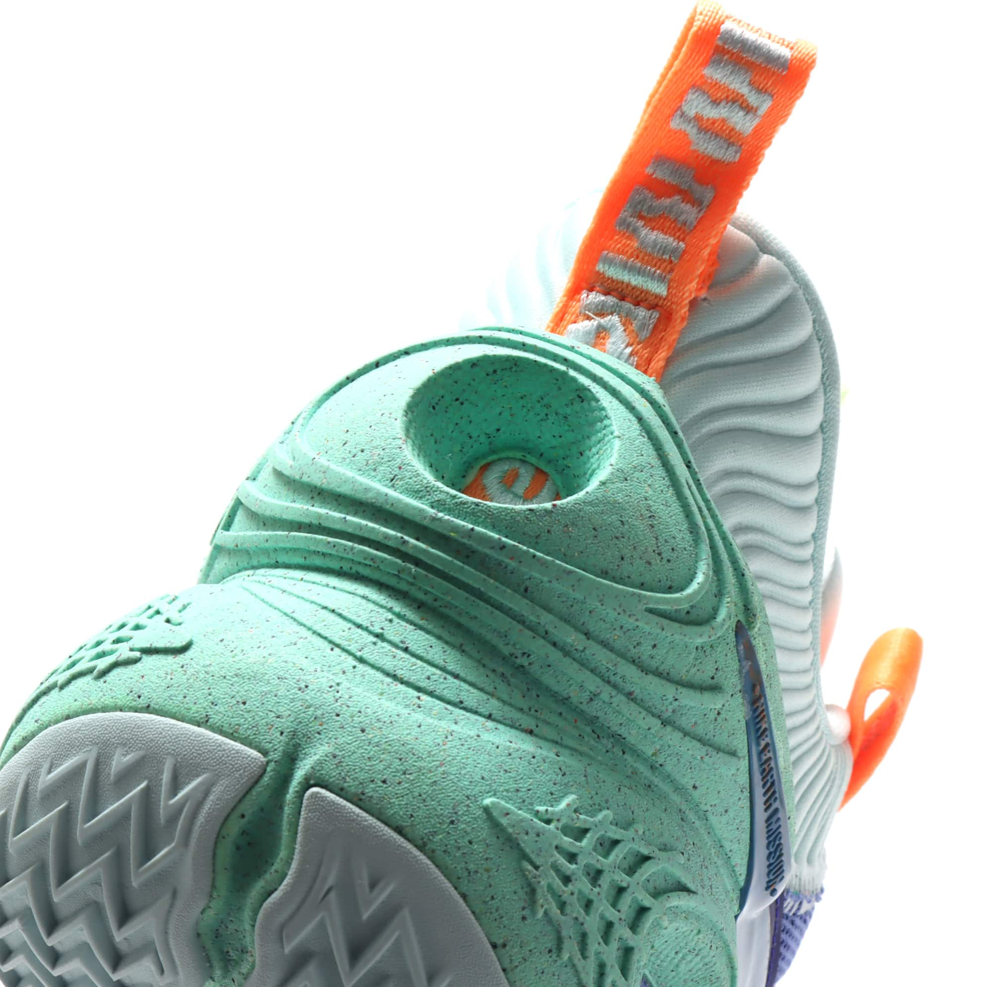 NIKE COSMIC UNITY SAPPHIRE/GREEN GLOW-ATOMIC ORANGE 21SP-I