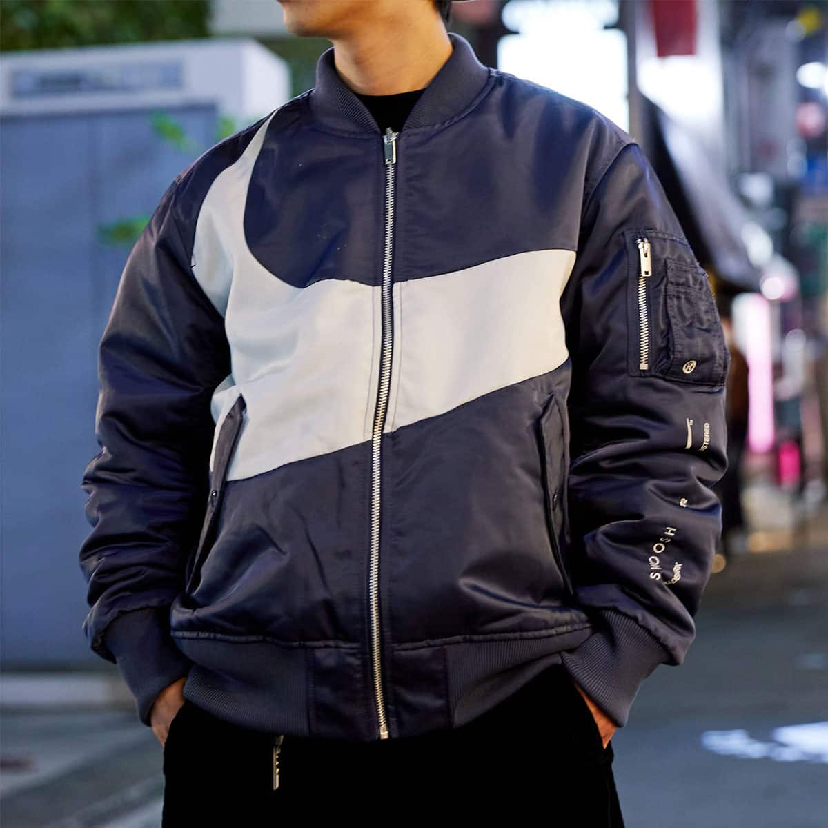 NIKE NSW SYNFL SWOOSH BOMBER ボンバージャケット 青-