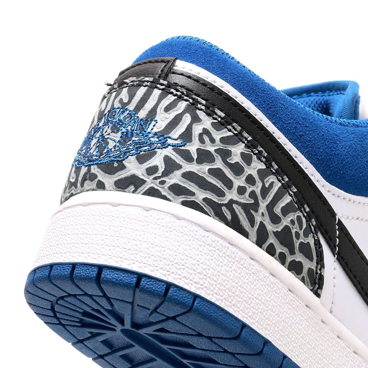 JORDAN BRAND AIR JORDAN 1 LOW SE (GS) WHITE/DK MARINA BLUE-BLACK ...