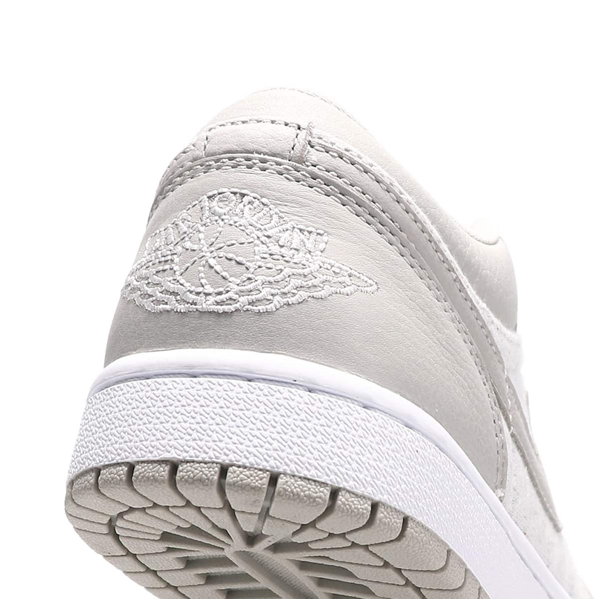 JORDAN BRAND WMNS AIR JORDAN 1 LOW SE LT IRON ORE/WHITE-ATMOSPHERE