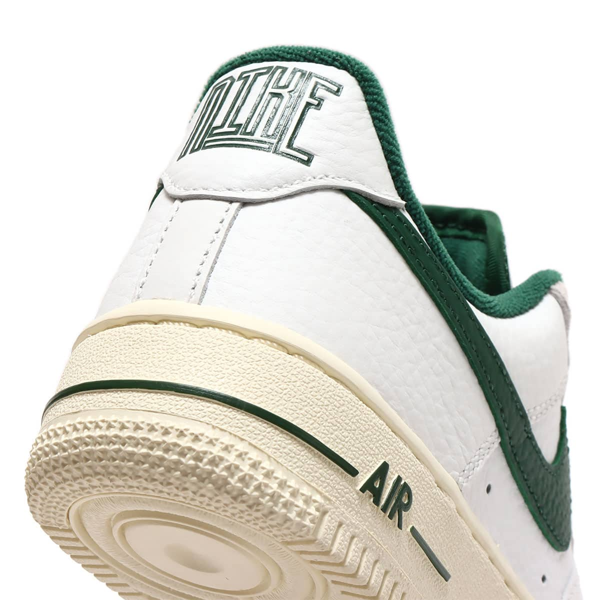 【完売品】NIKE AIR FORCE 1 '07 LX GREEN／WHITE