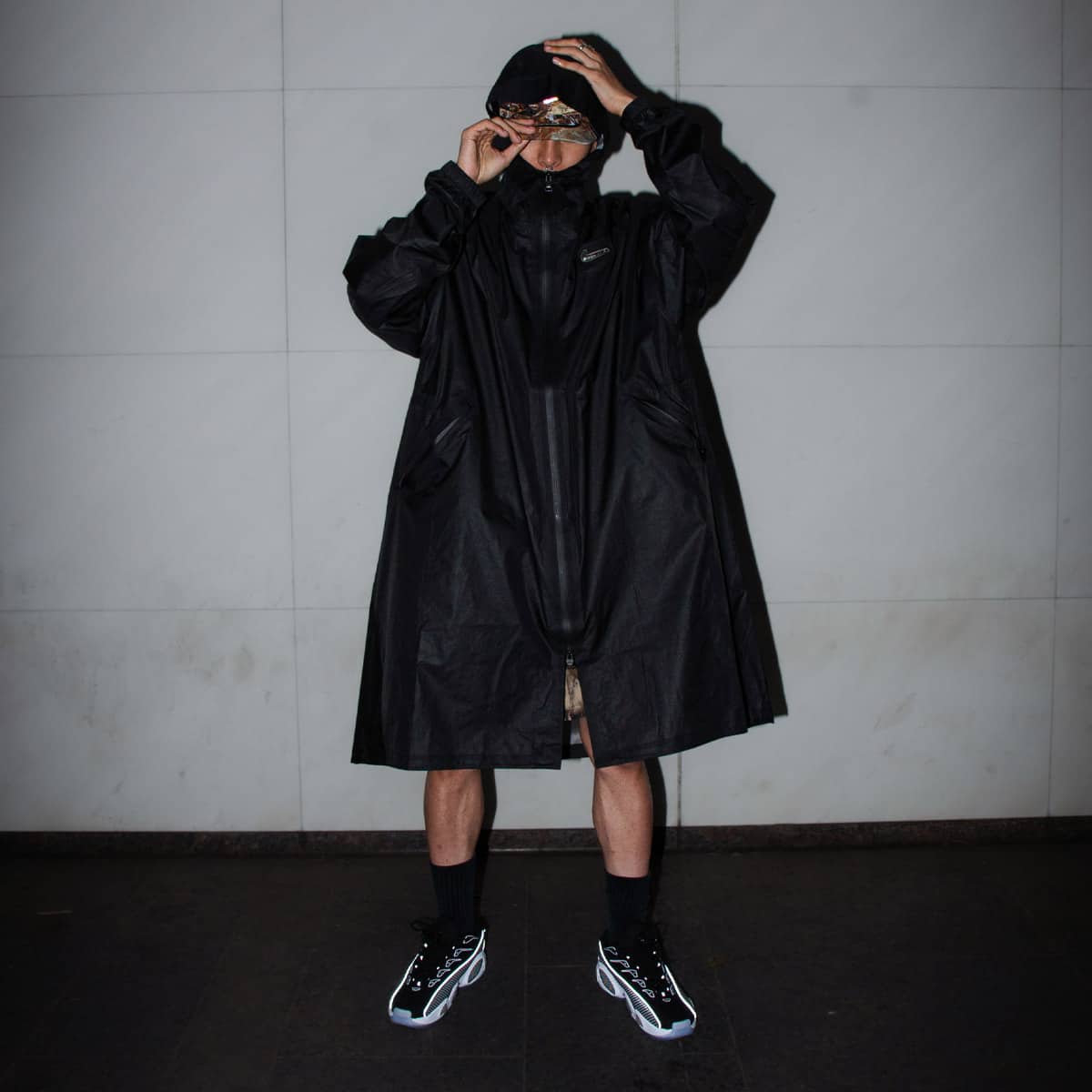 NIKE W NRG LR SF JACKET HD BLACK/BLACK 23SP-Sの画像